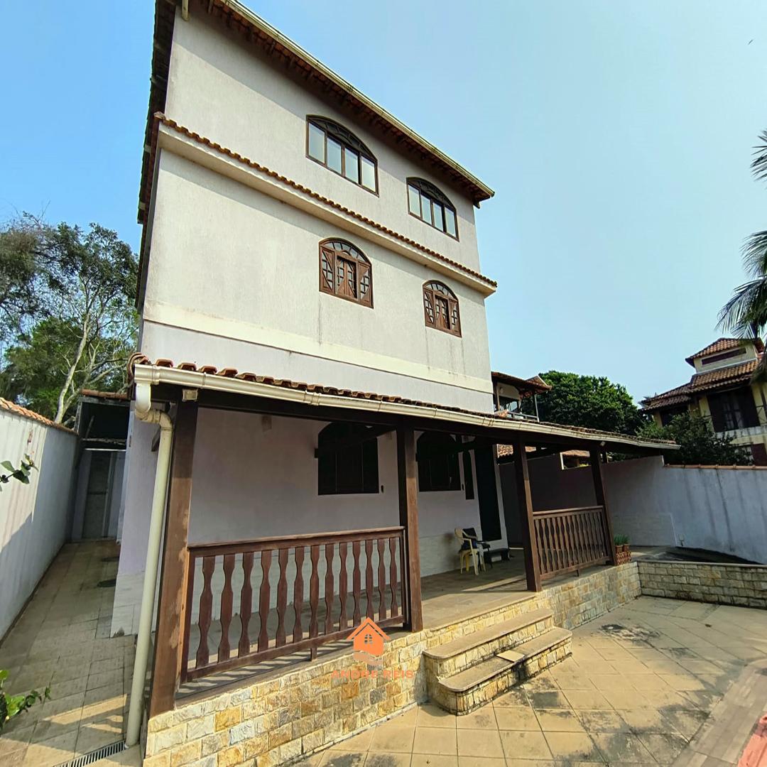 Casa à venda com 6 quartos, 450m² - Foto 2