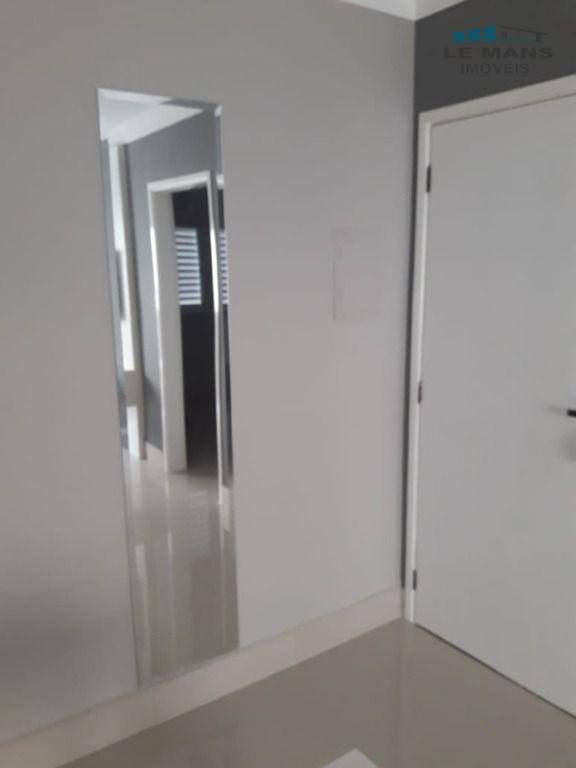 Apartamento à venda com 2 quartos, 64m² - Foto 10