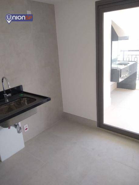 Apartamento à venda com 3 quartos, 149m² - Foto 8