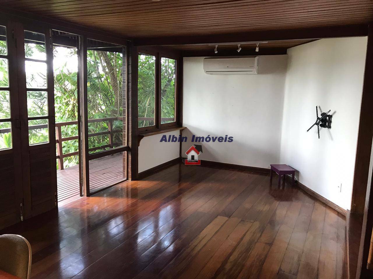 Casa à venda com 4 quartos, 120m² - Foto 5