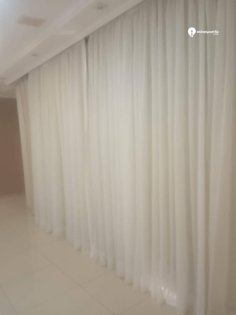 Casa à venda com 3 quartos, 210m² - Foto 15
