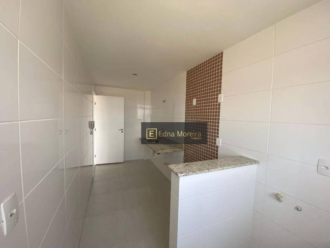 Apartamento à venda com 2 quartos, 75m² - Foto 17