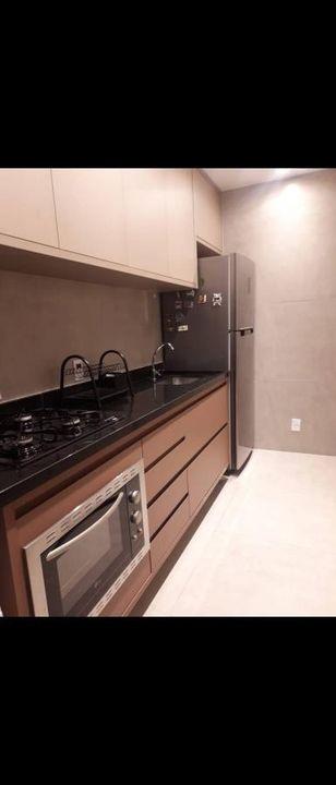 Apartamento à venda com 2 quartos, 81m² - Foto 4