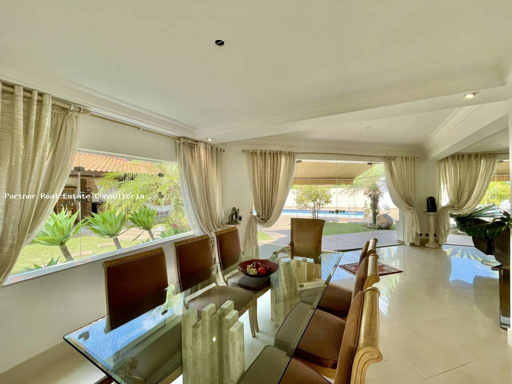 Casa à venda com 4 quartos, 1082m² - Foto 15