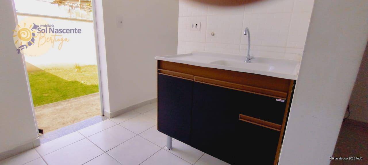 Apartamento para alugar com 2 quartos, 42m² - Foto 12