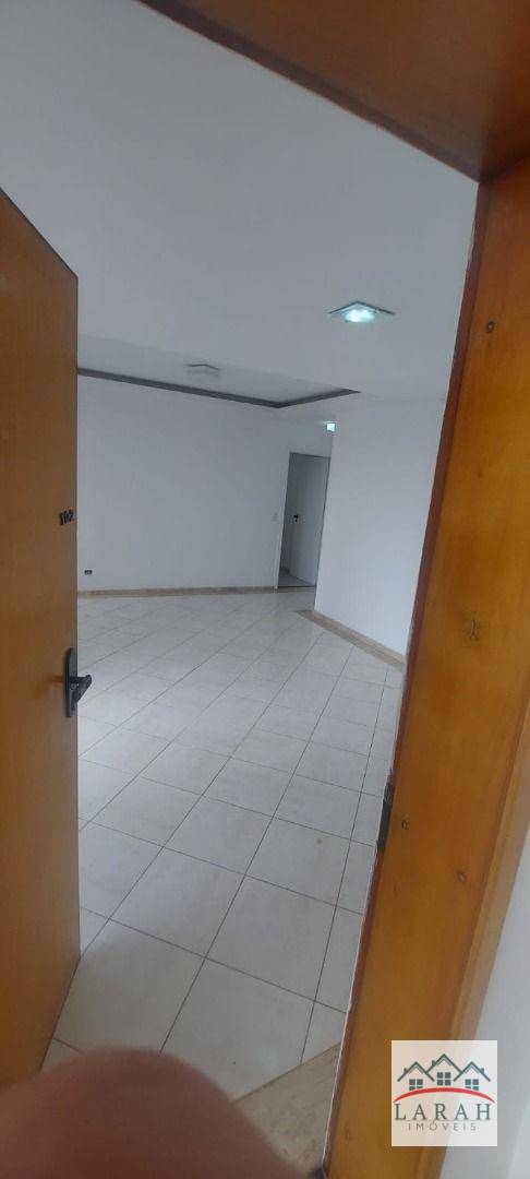 Apartamento para alugar com 3 quartos, 125m² - Foto 6