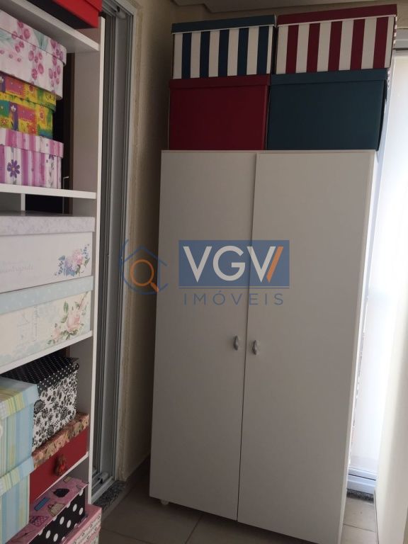 Apartamento à venda com 2 quartos, 62m² - Foto 6