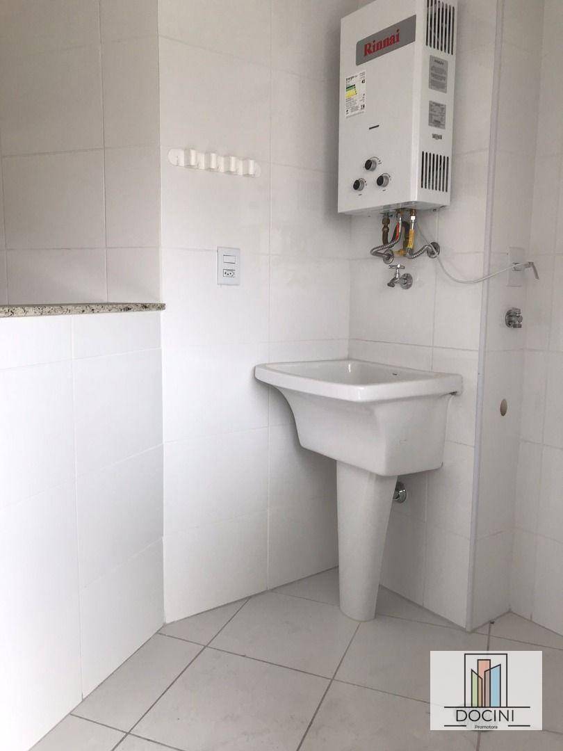 Apartamento à venda com 2 quartos, 69m² - Foto 9