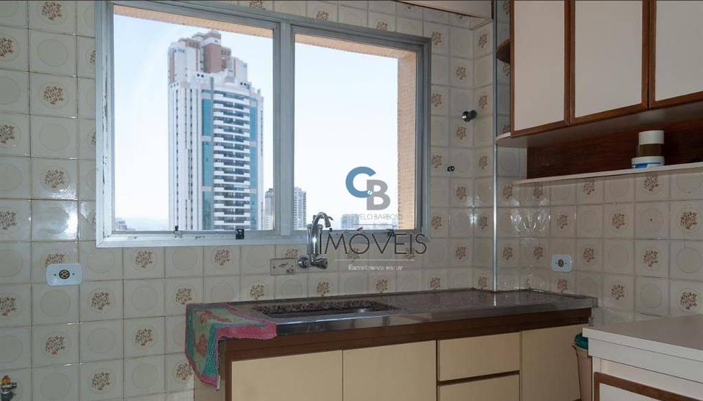 Apartamento à venda com 2 quartos, 78m² - Foto 7