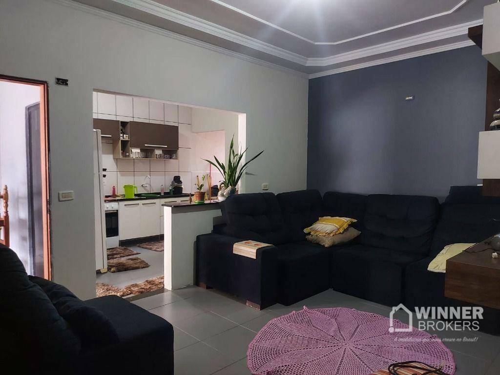 Casa à venda com 4 quartos, 130m² - Foto 1