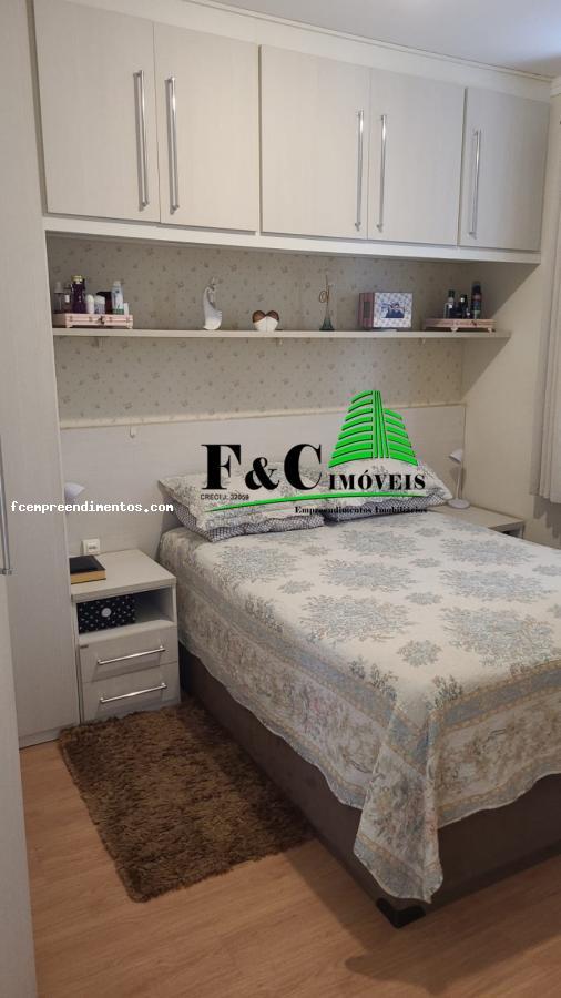 Apartamento à venda com 2 quartos, 42m² - Foto 2