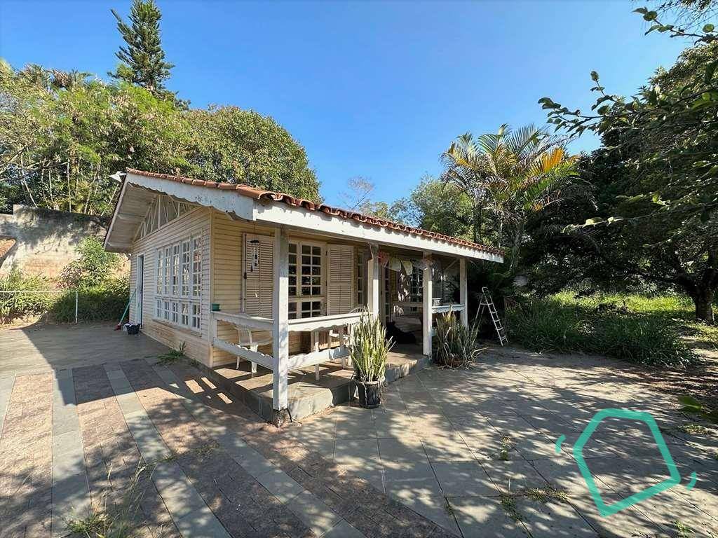 Casa de Condomínio à venda com 3 quartos, 196m² - Foto 3