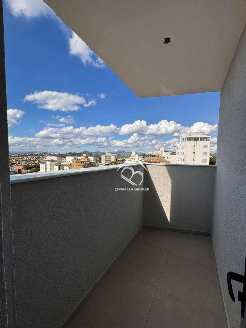 Apartamento à venda com 3 quartos, 77m² - Foto 17