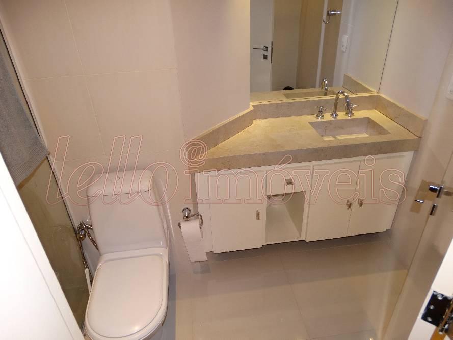 Apartamento para alugar com 2 quartos, 70m² - Foto 18