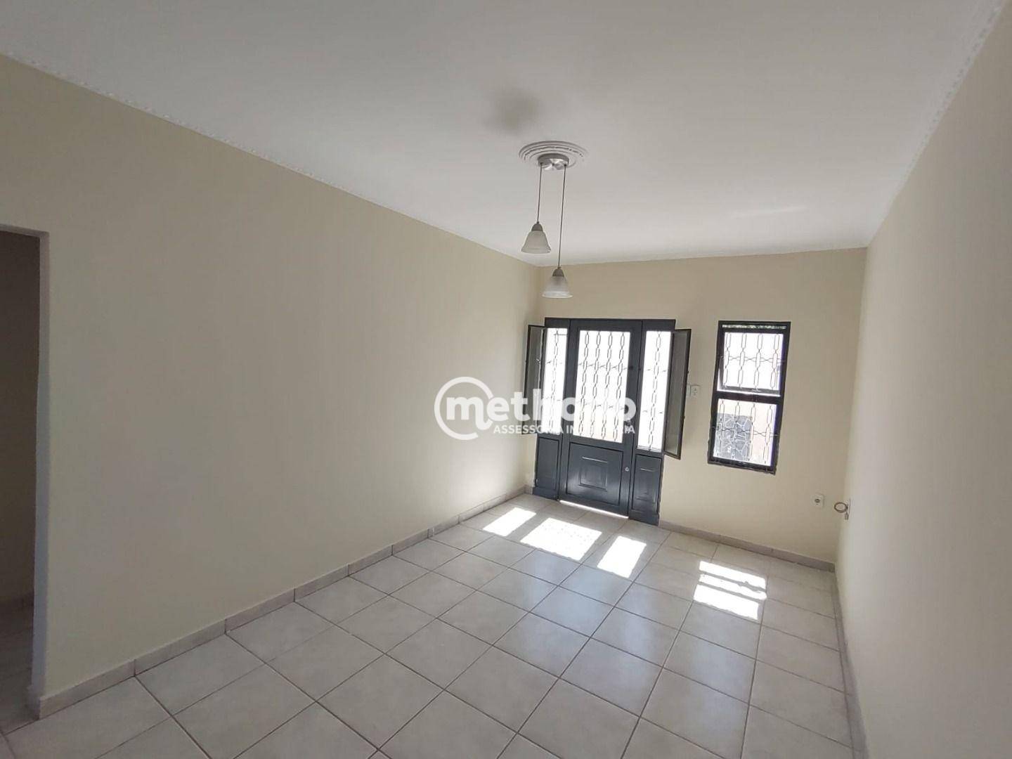 Casa à venda com 2 quartos, 118m² - Foto 3