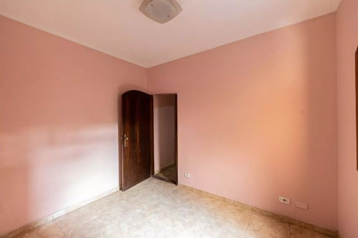 Sobrado à venda com 4 quartos, 250m² - Foto 32