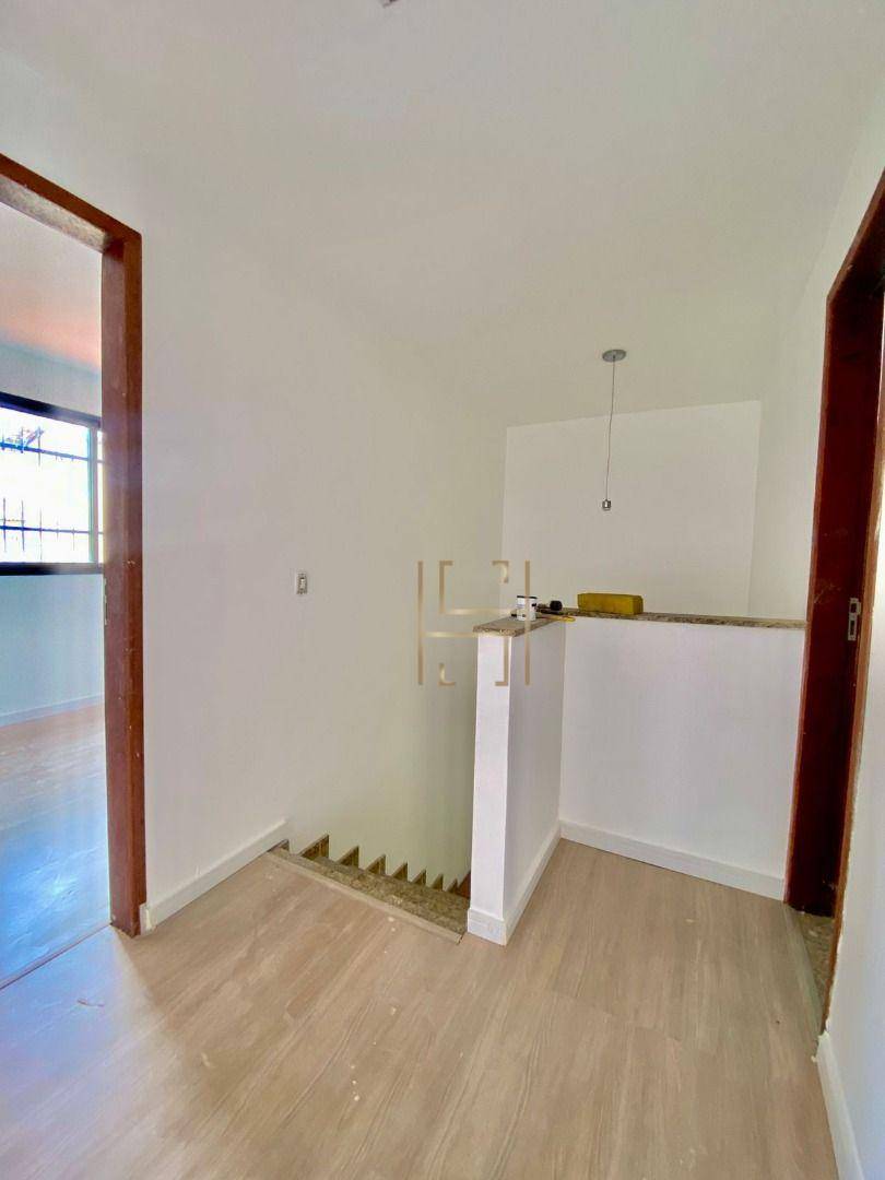 Casa à venda com 3 quartos, 150m² - Foto 17