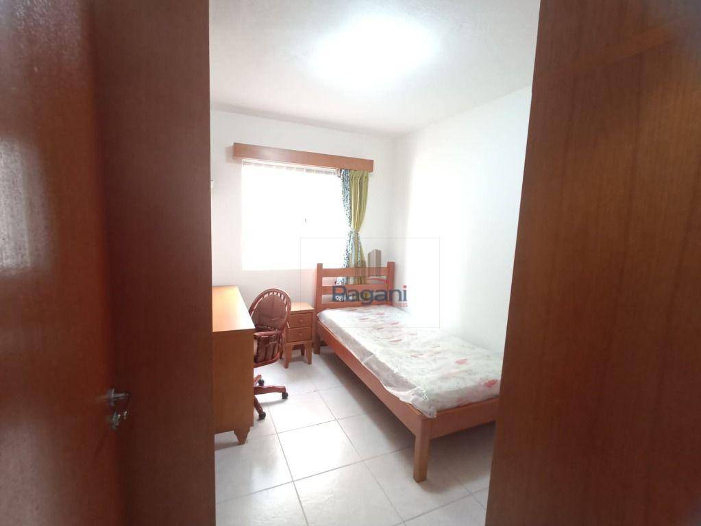 Apartamento para alugar com 2 quartos, 42m² - Foto 11