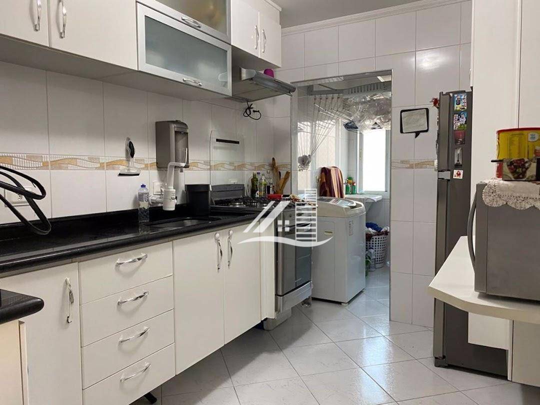 Apartamento à venda com 2 quartos, 70m² - Foto 21