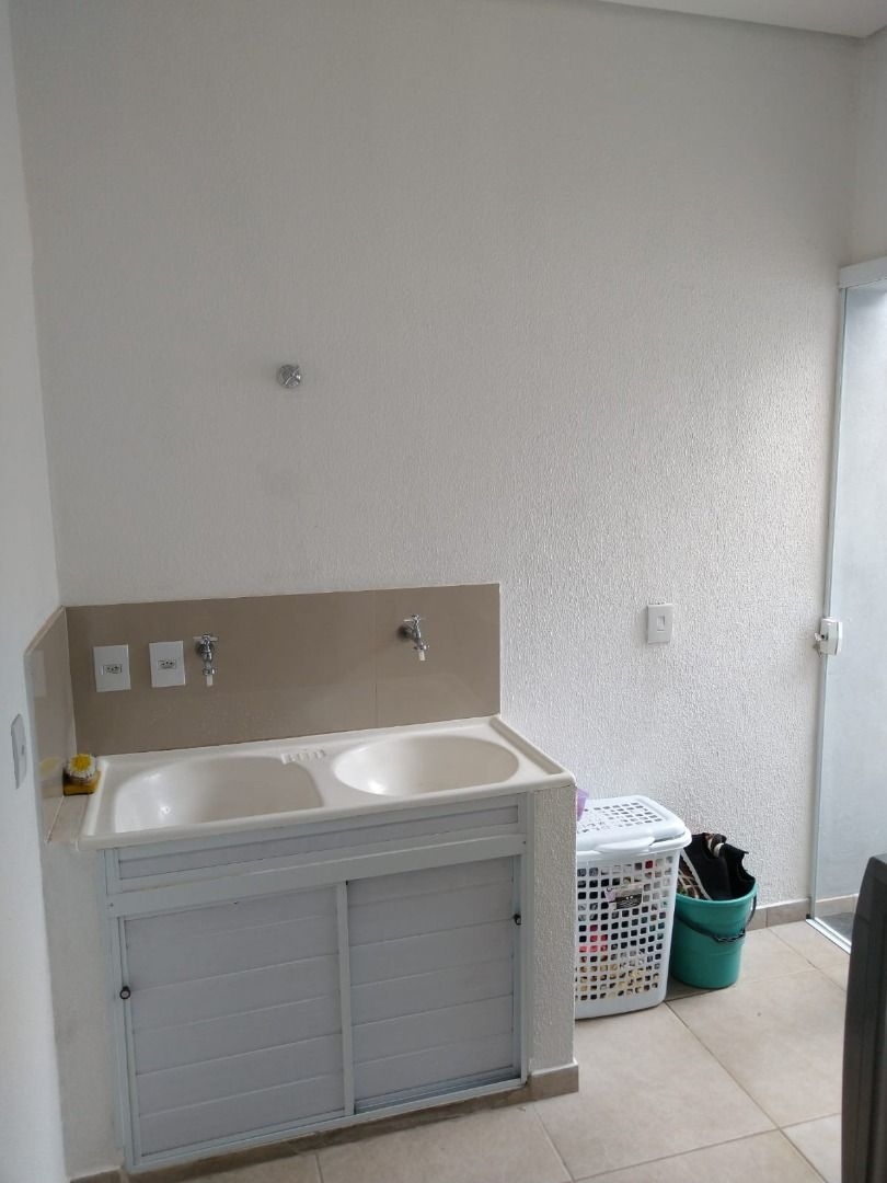 Casa à venda com 3 quartos, 190m² - Foto 16