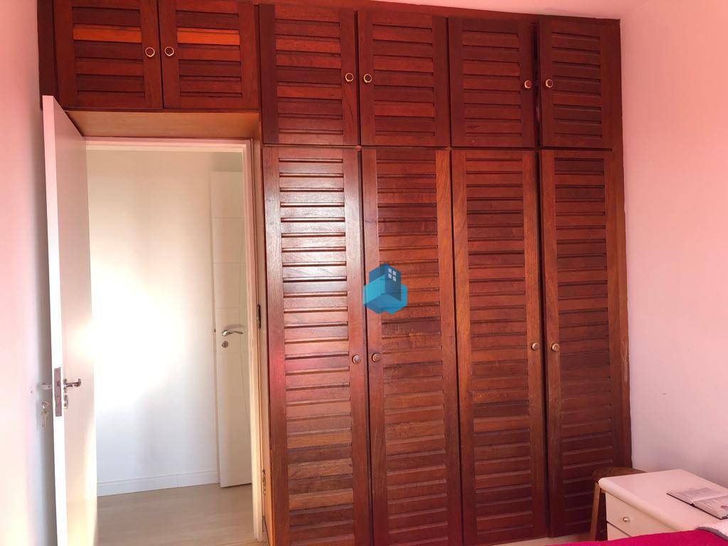 Apartamento à venda com 2 quartos, 77m² - Foto 3