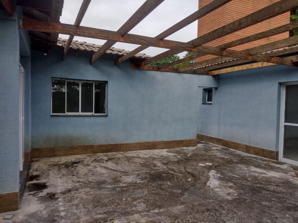 Casa de Condomínio à venda com 3 quartos, 350m² - Foto 28