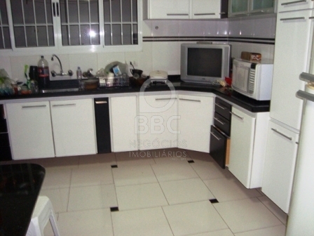 Sobrado à venda com 3 quartos, 220m² - Foto 10