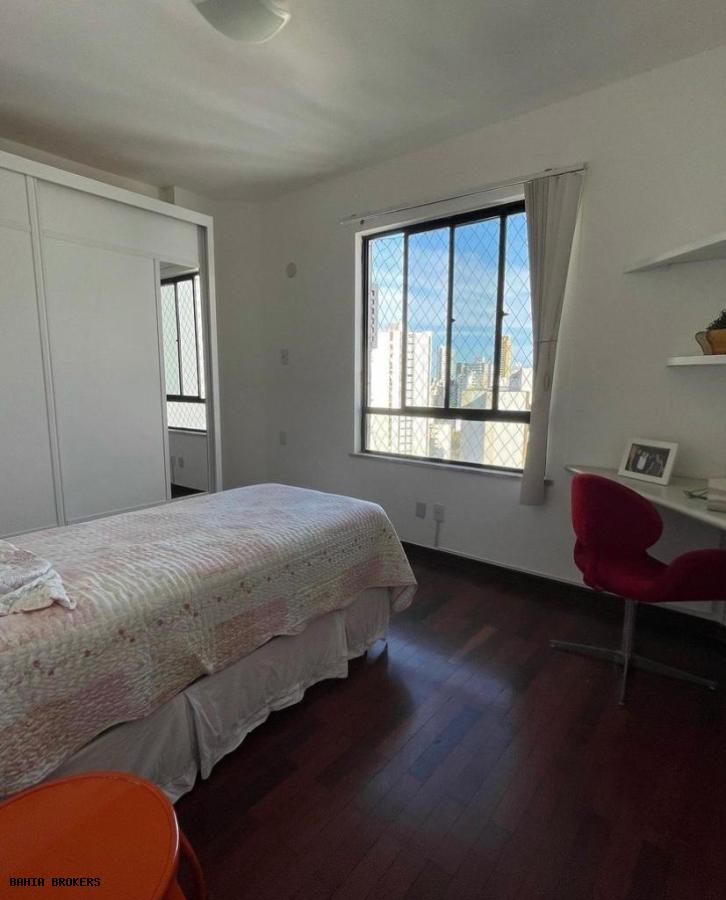 Apartamento à venda com 4 quartos, 260m² - Foto 3