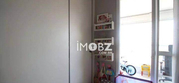 Apartamento à venda com 2 quartos, 65m² - Foto 11