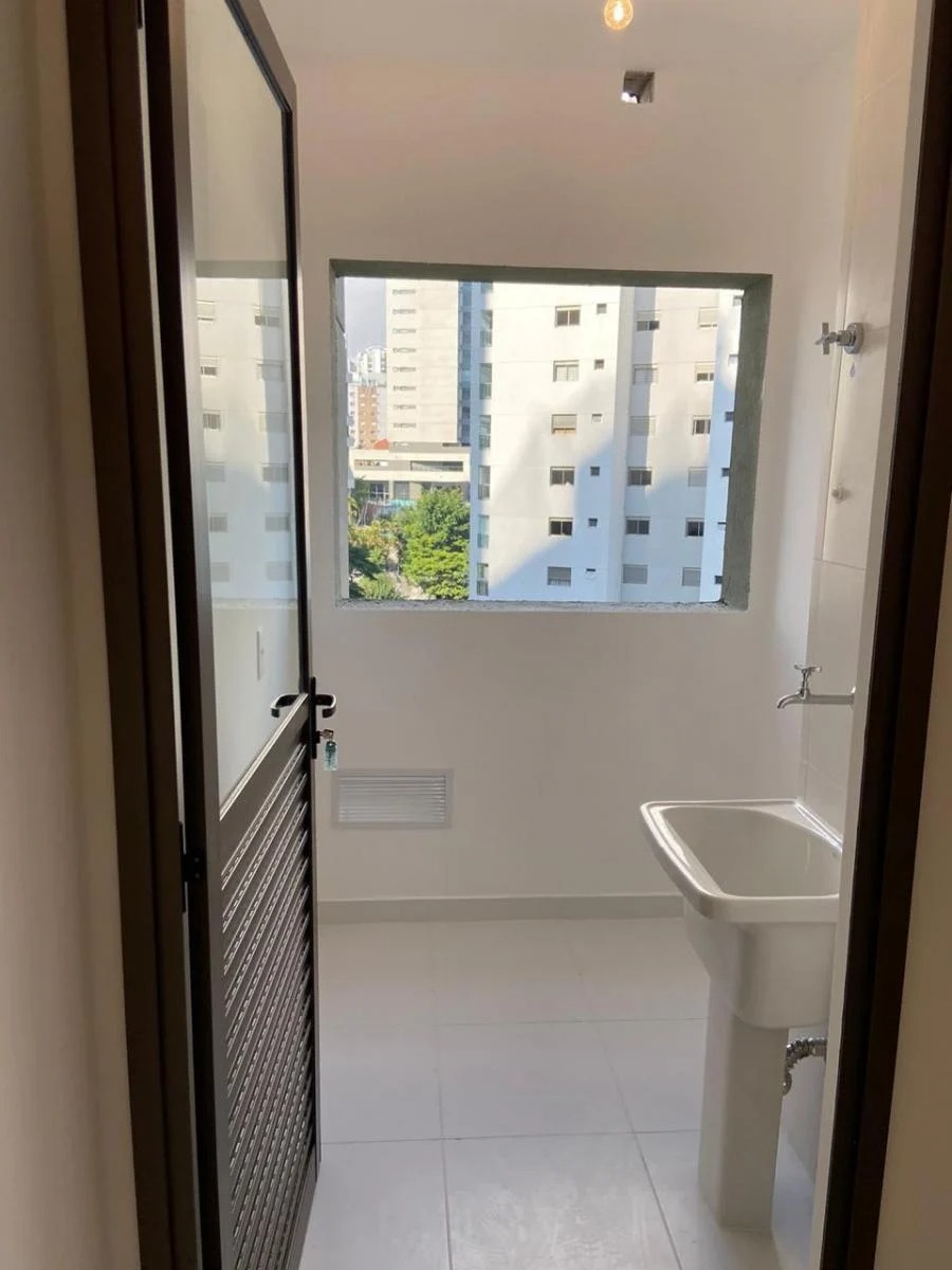 Apartamento à venda com 2 quartos, 70m² - Foto 10