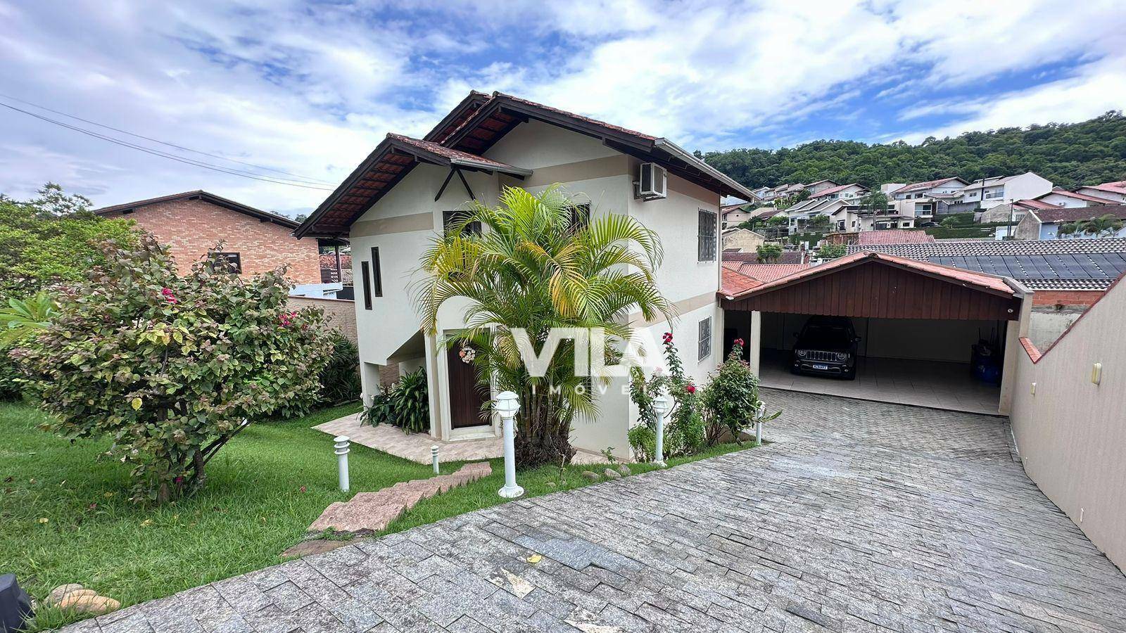 Casa à venda com 3 quartos, 136m² - Foto 3