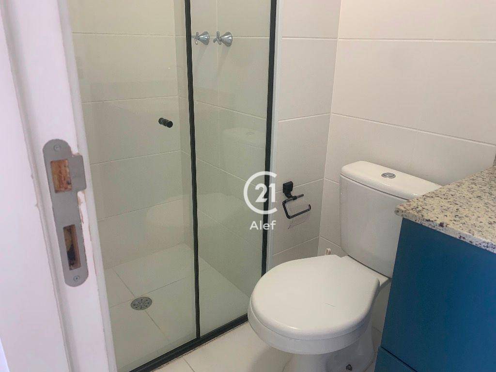 Apartamento à venda com 2 quartos, 70m² - Foto 17