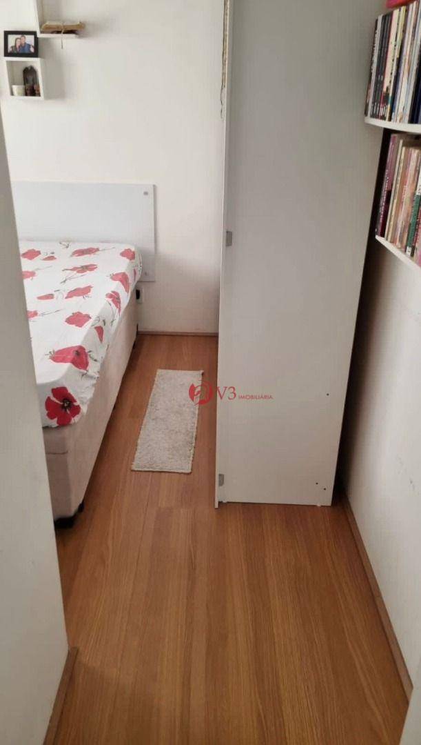 Apartamento à venda com 2 quartos, 40m² - Foto 9