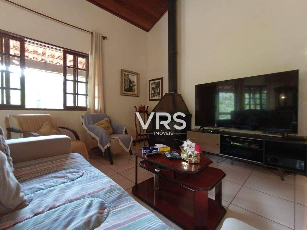 Casa à venda com 3 quartos, 229m² - Foto 15