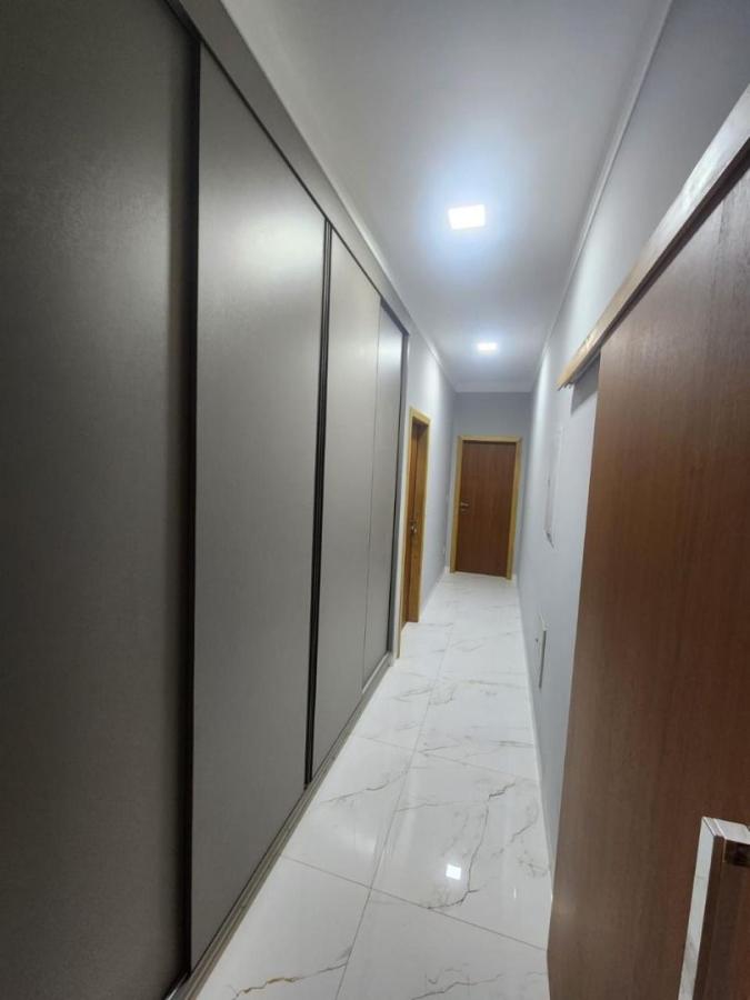 Casa à venda com 3 quartos, 204m² - Foto 10