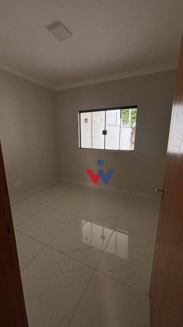 Casa à venda com 3 quartos, 75m² - Foto 5