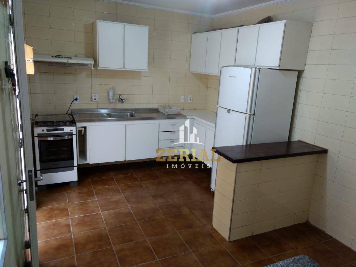 Sobrado à venda e aluguel com 5 quartos, 200m² - Foto 2