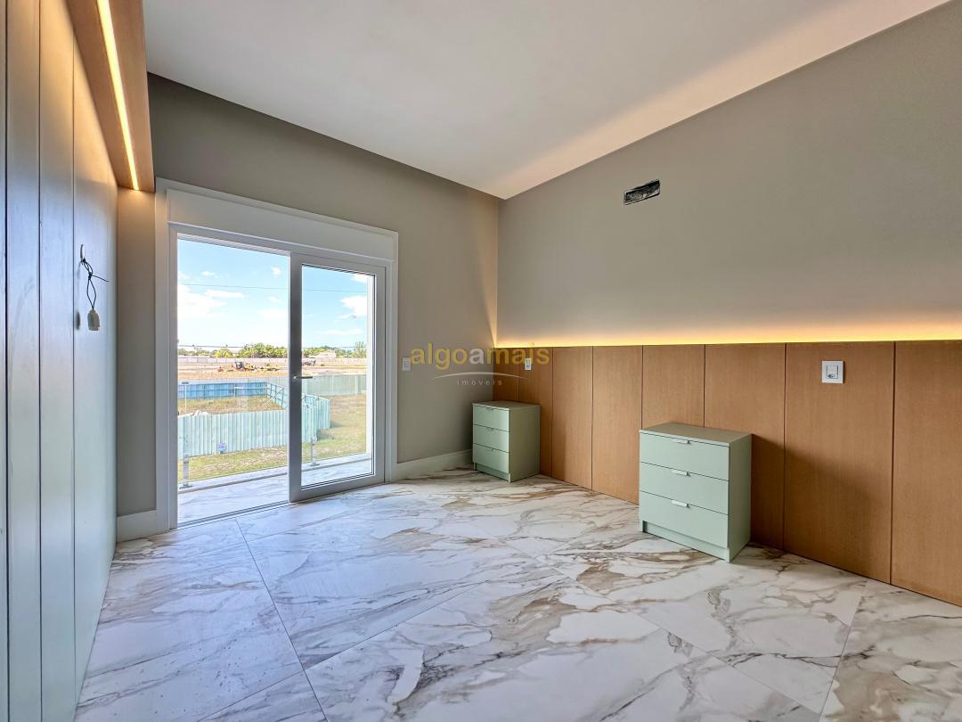 Casa de Condomínio à venda com 4 quartos, 330m² - Foto 15