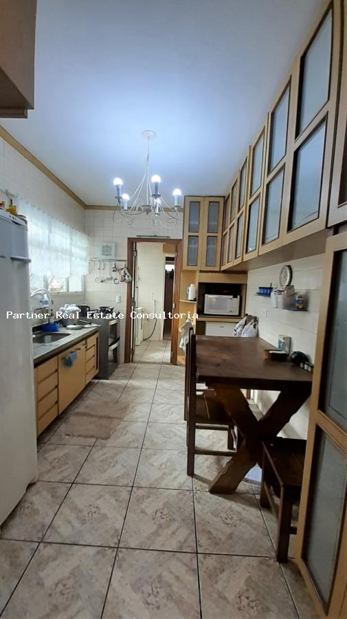 Apartamento à venda com 3 quartos, 125m² - Foto 7