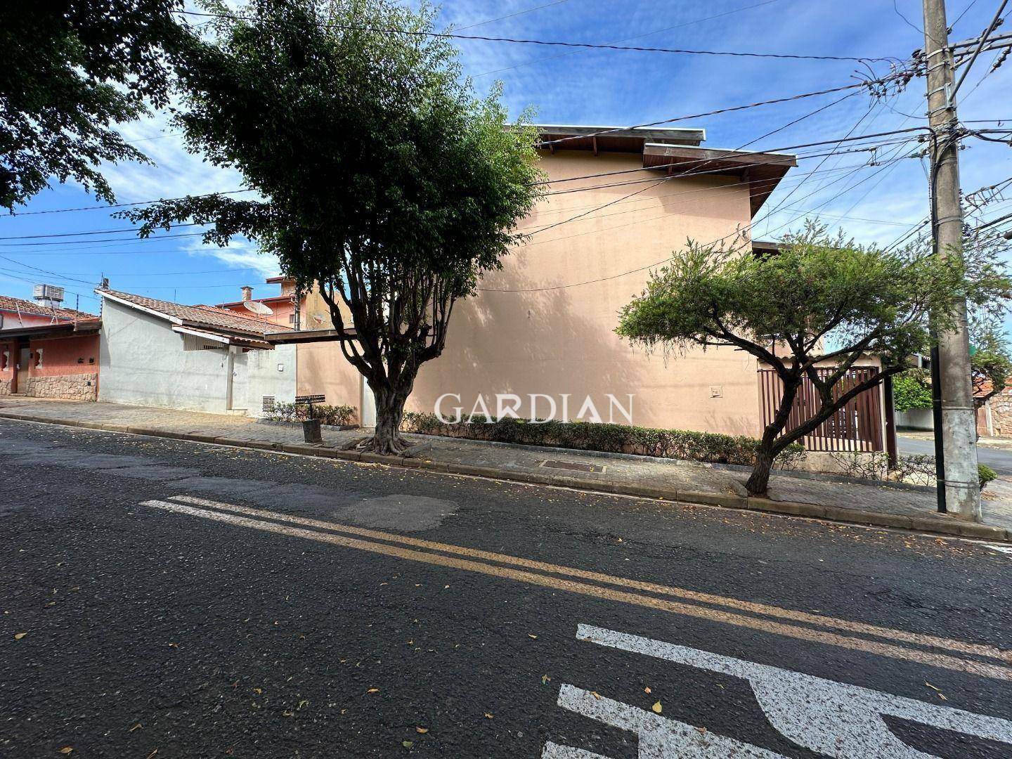 Sobrado à venda com 3 quartos, 277m² - Foto 4
