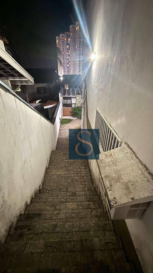 Sobrado à venda com 3 quartos, 450m² - Foto 3