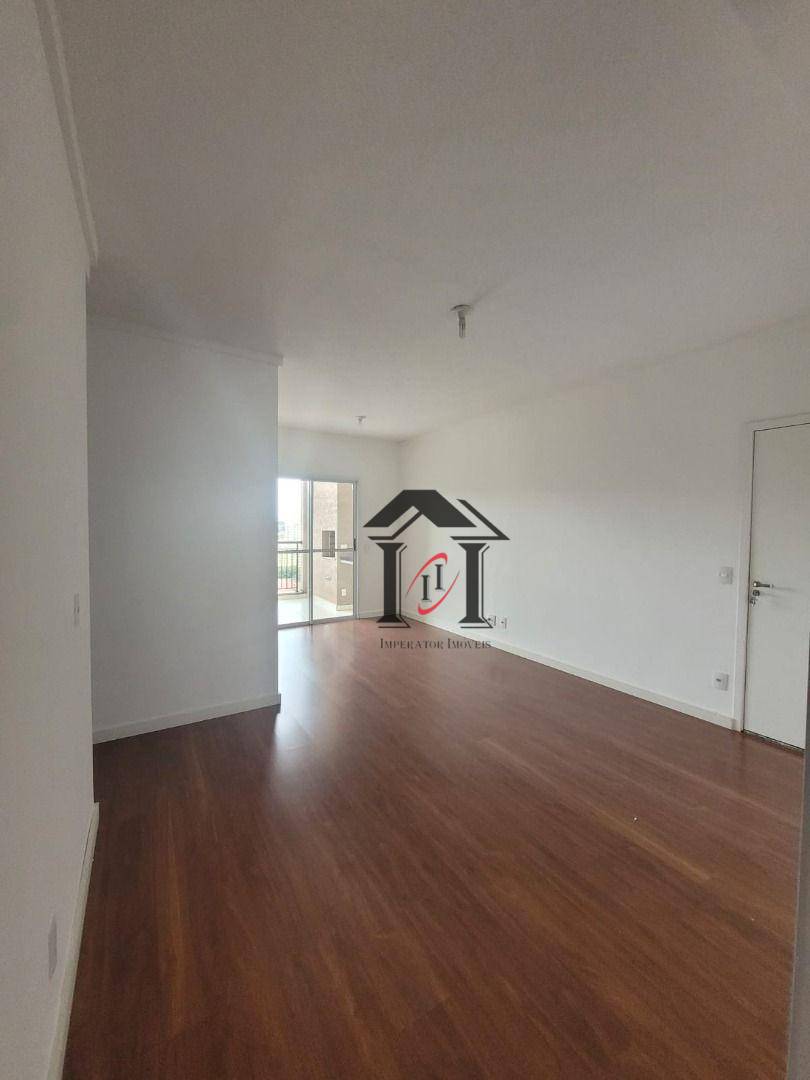 Apartamento para alugar com 3 quartos, 80m² - Foto 13