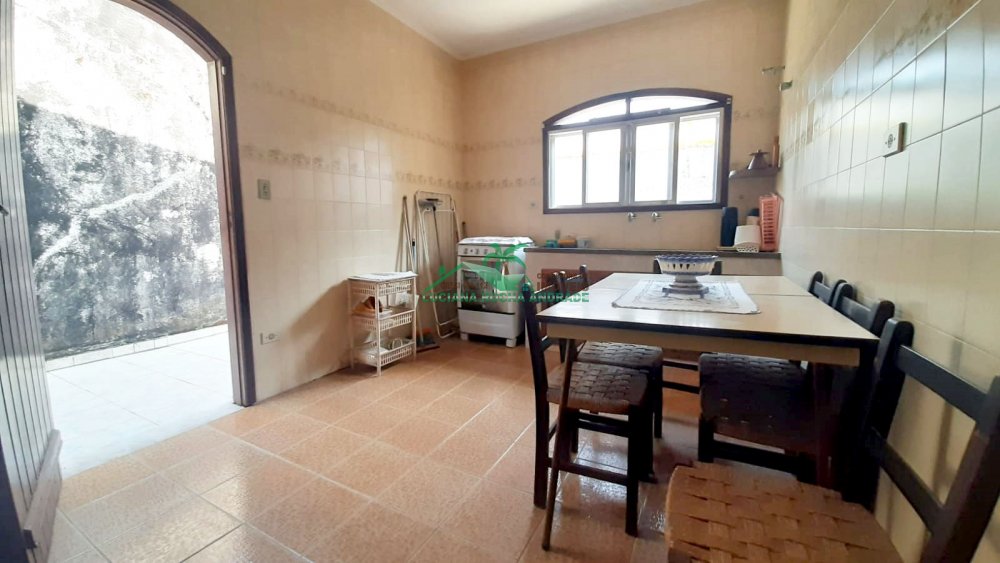 Casa à venda com 3 quartos, 250m² - Foto 18