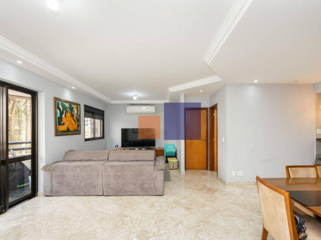 Apartamento à venda com 3 quartos, 150m² - Foto 2