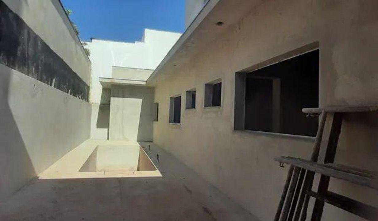 Casa de Condomínio à venda com 3 quartos, 234m² - Foto 2