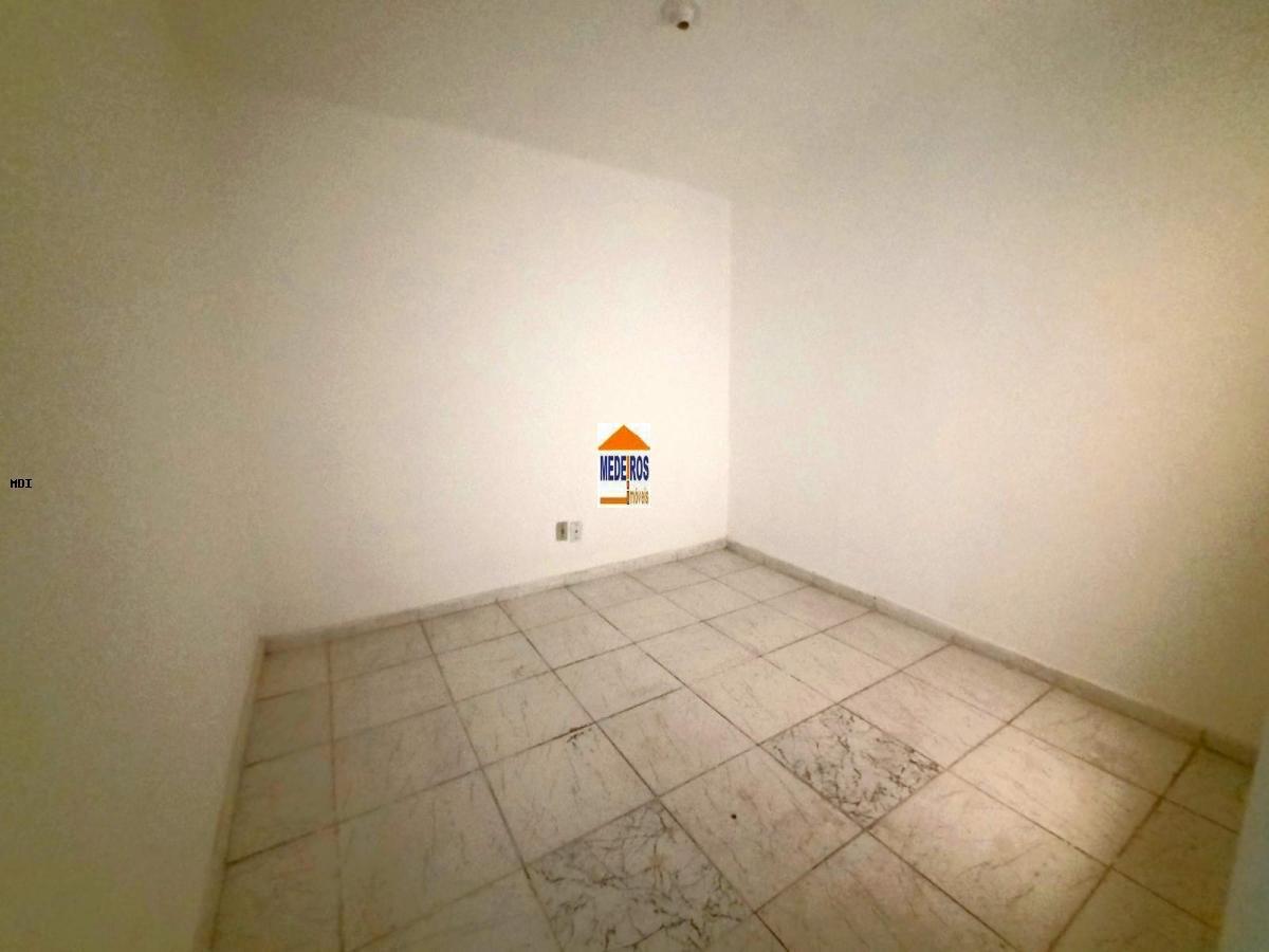 Casa à venda com 2 quartos, 100m² - Foto 8