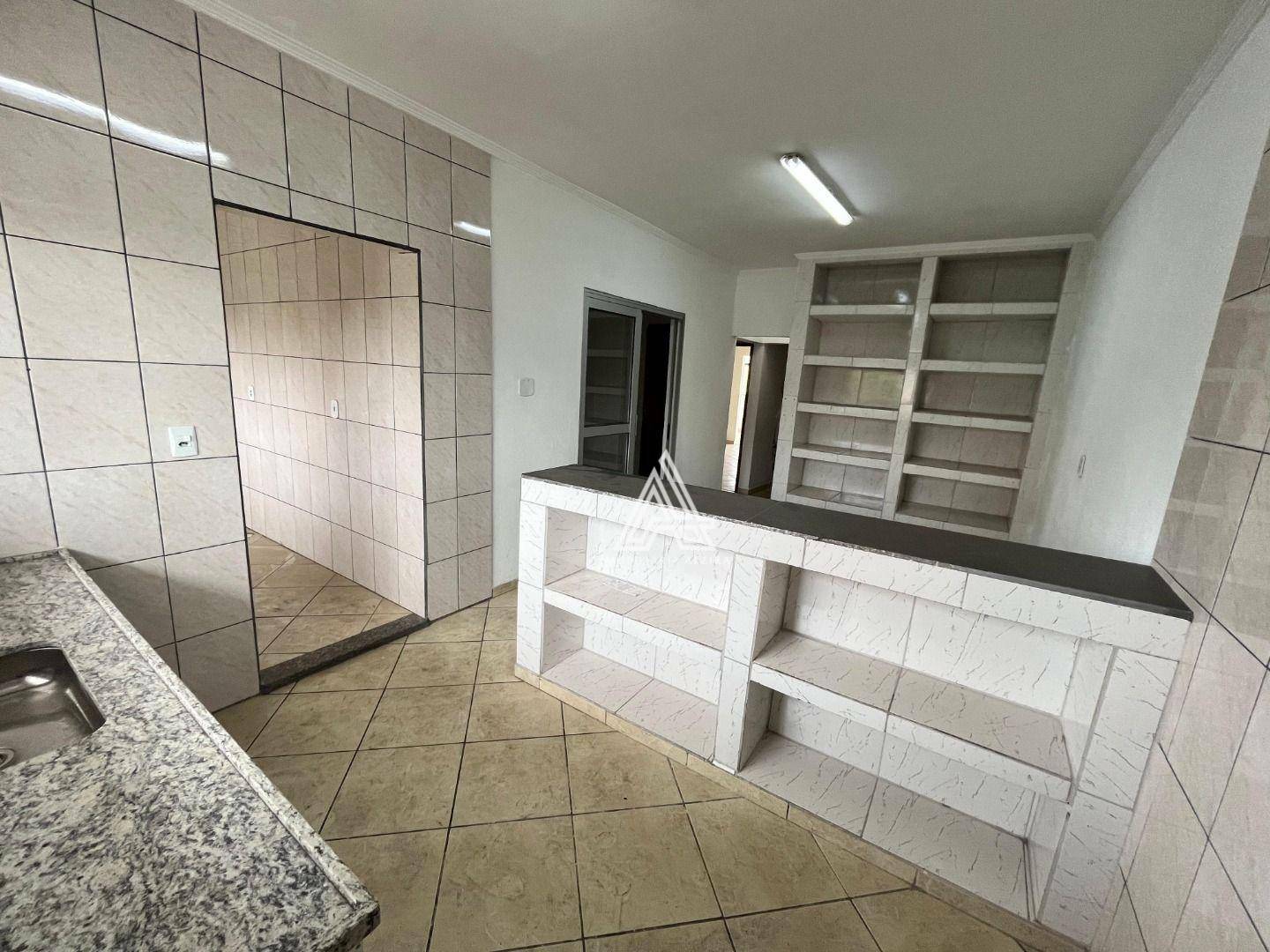 Casa para alugar com 6 quartos, 200m² - Foto 39