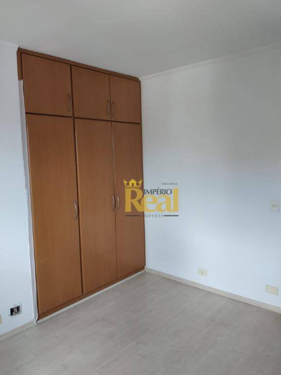 Apartamento para alugar com 4 quartos, 157m² - Foto 8