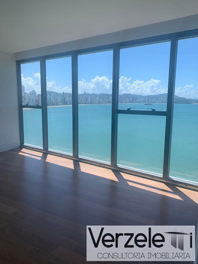 Apartamento à venda com 4 quartos, 230m² - Foto 9