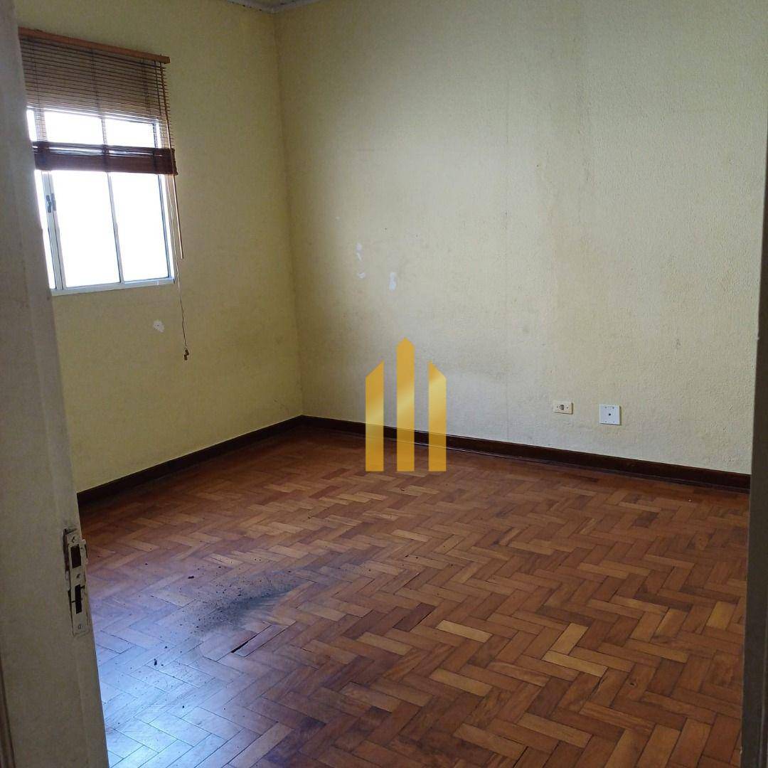 Casa para alugar com 3 quartos, 200m² - Foto 18